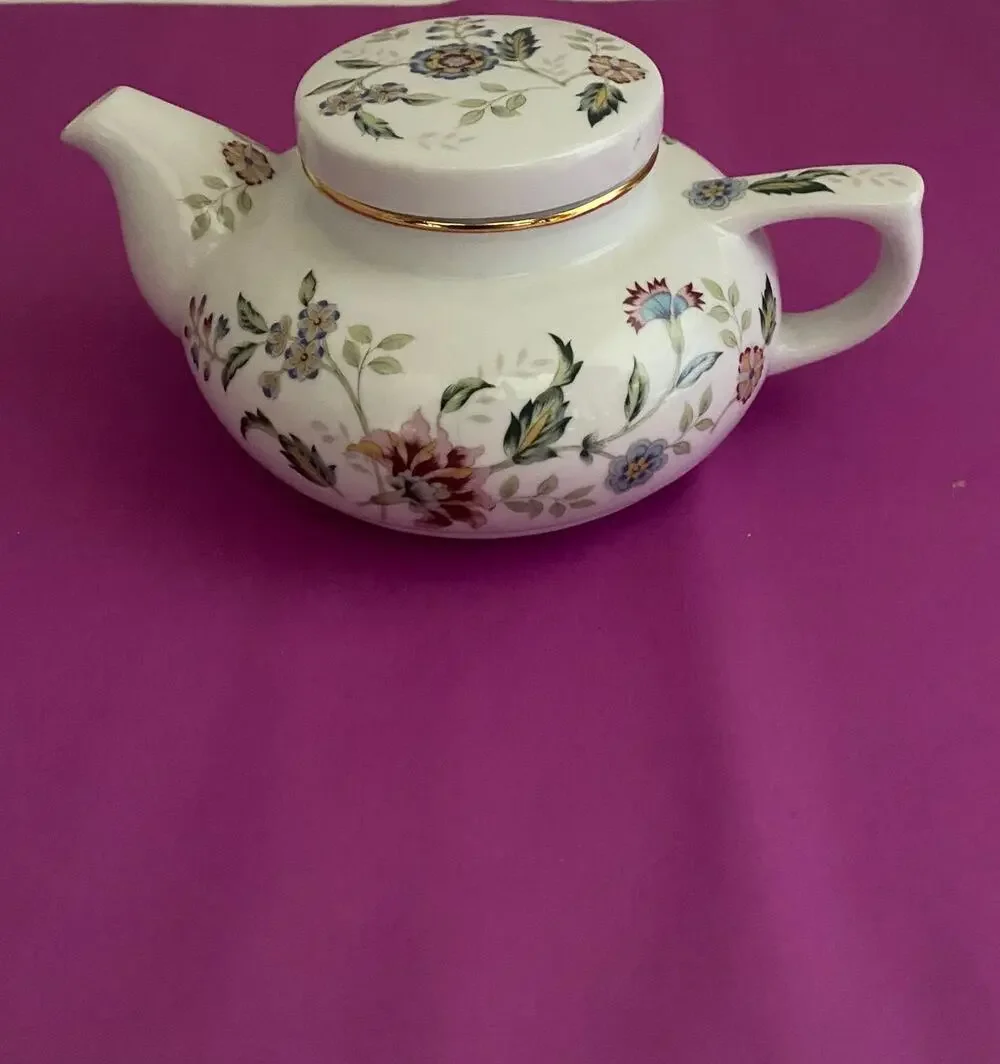 Vintage Andrea by Sadek Buckingham Floral Small Teapot with Lid Made In Japan
